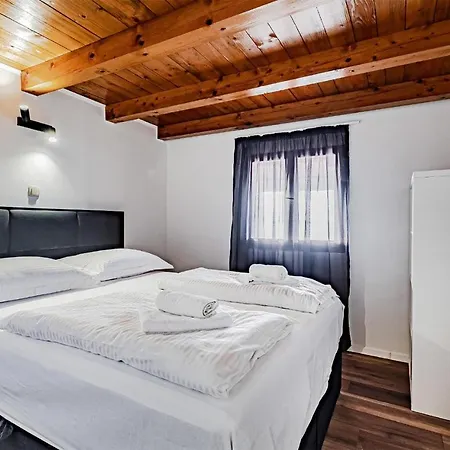 Amazing In With House Sea View Postup